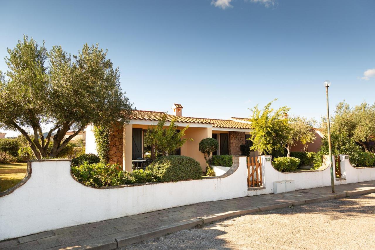 Residence Il Melograno San Teodoro  Buitenkant foto
