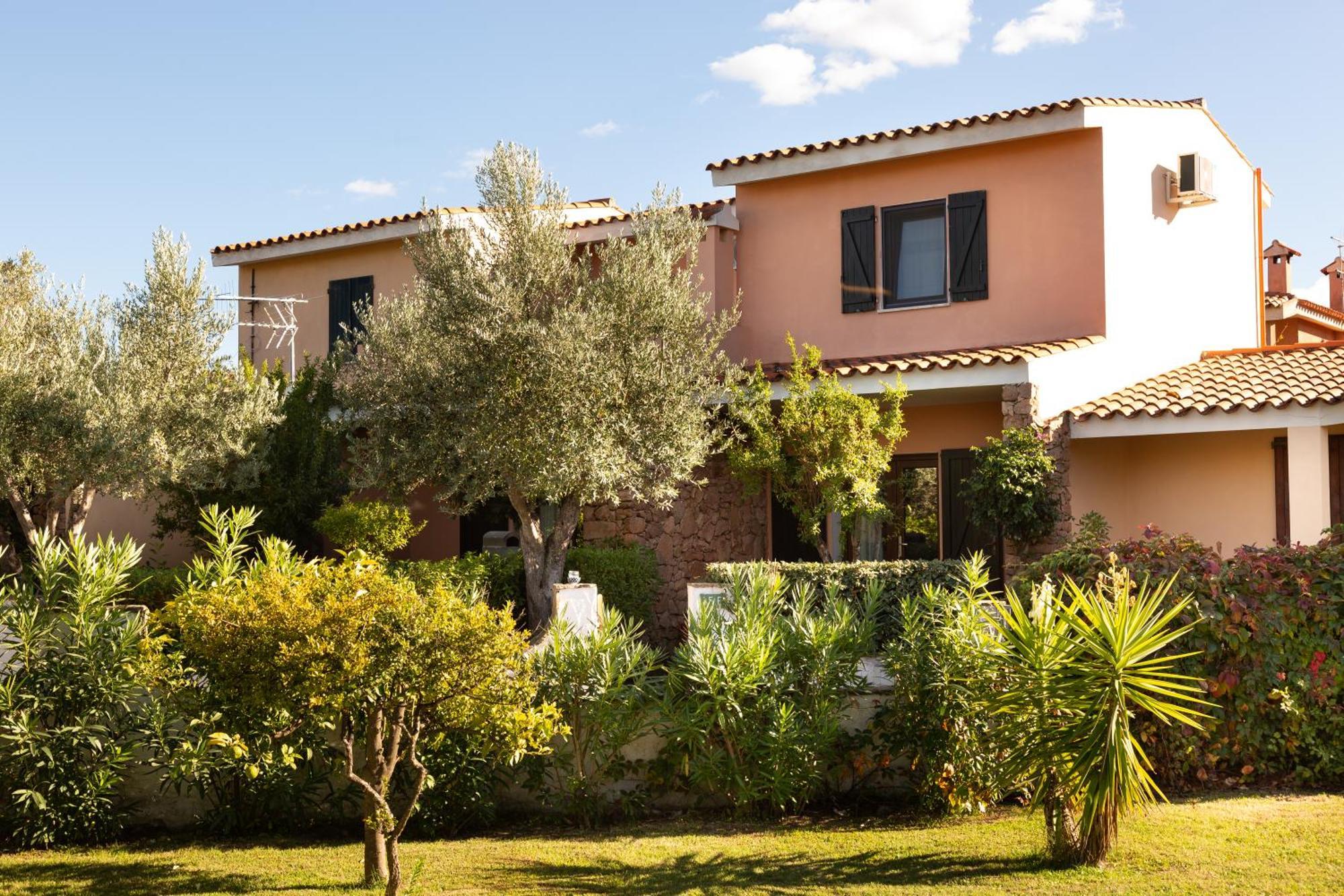 Residence Il Melograno San Teodoro  Buitenkant foto
